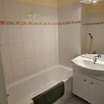 Appartamento Lumineux Avec Terrasse Et Parking à 5 Min Du Centre Salies-de-Béarn