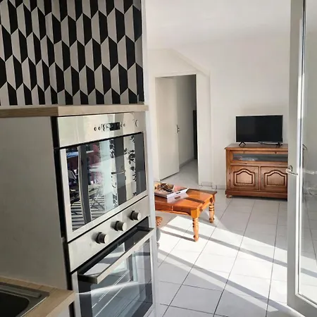 Lumineux Avec Terrasse Et Parking A 5 Min Du Centre *