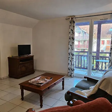 Lumineux Avec Terrasse Et Parking A 5 Min Du Centre Salies-de-Béarn
